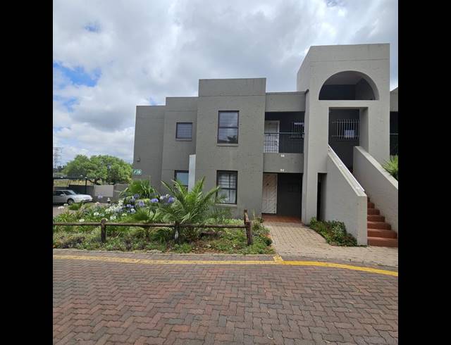 3 BEDROOM TOWNHOUSE FOR SALE IN EDENVALE